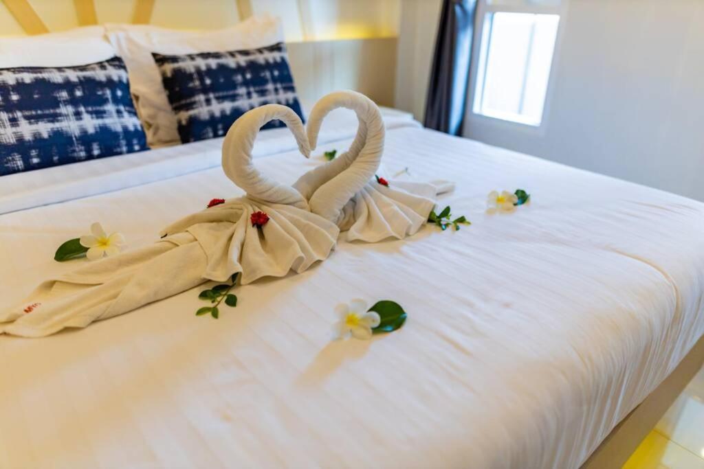 Honeybee Pool Villa Smooth As Silk Ao Nang Exteriör bild